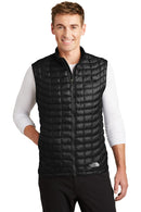 The North Face  ®  ThermoBall     Trekker Vest. NF0A3LHD