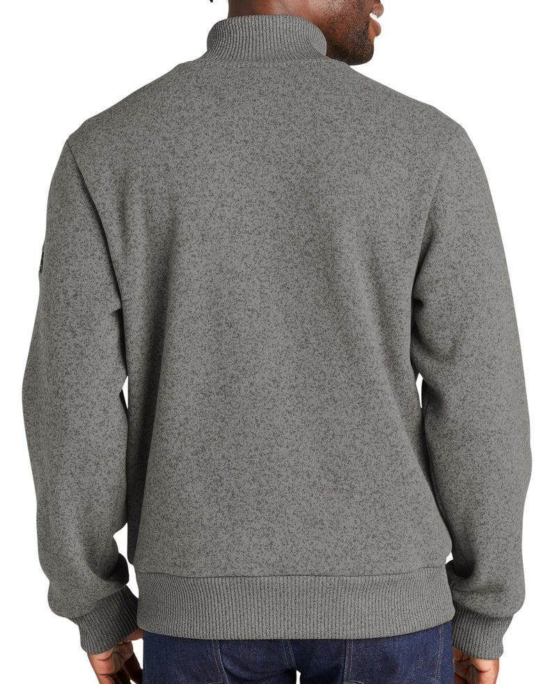 The North Face [NF0A5ISE] Pullover 1/2-Zip Sweater Fleece.