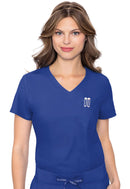Med Couture One Pocket Tuck-In Top. Item MC2432 in MC INSIGHT Collection. Live Chat for Bulk Discounts.