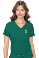 Med Couture One Pocket Tuck-In Top. Item MC2432 in MC INSIGHT Collection. Live Chat for Bulk Discounts.