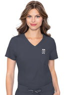 Med Couture One Pocket Tuck-In Top. Item MC2432 in MC INSIGHT Collection. Live Chat for Bulk Discounts.