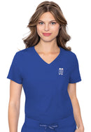Med Couture One Pocket Tuck-In Top. Item MC2432 in MC INSIGHT Collection. Live Chat for Bulk Discounts.