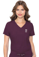 Med Couture One Pocket Tuck-In Top. Item MC2432 in MC INSIGHT Collection. Live Chat for Bulk Discounts.