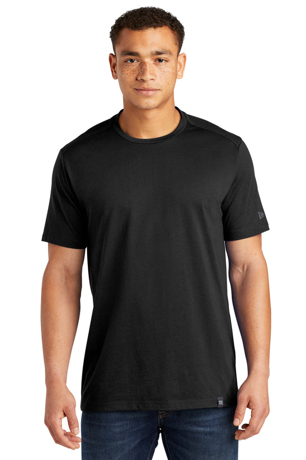 New Era  ®  Heritage Blend Crew Tee. NEA100 - Black