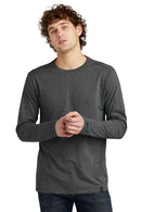 New Era  ®  Heritage Blend Long Sleeve Crew Tee. NEA102