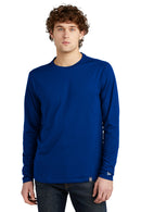 New Era  ®  Heritage Blend Long Sleeve Crew Tee. NEA102