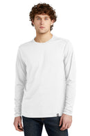 New Era  ®  Heritage Blend Long Sleeve Crew Tee. NEA102