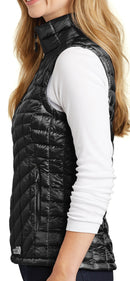 The North Face [NF0A3LHL] Ladies ThermoBall Trekker Vest. Live Chat For Bulk Discounts.